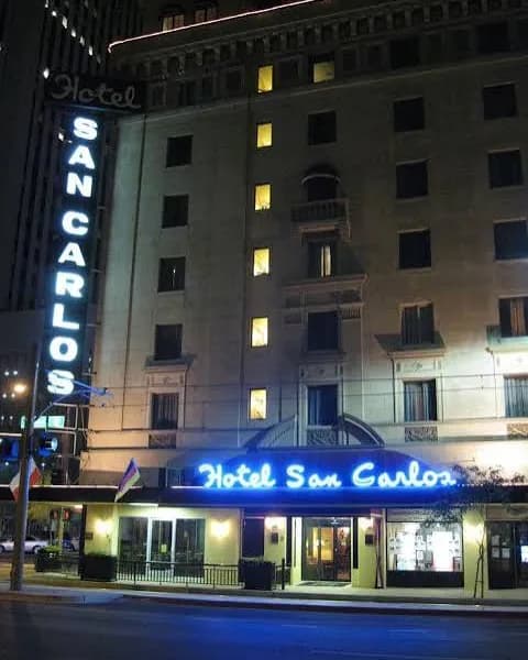 Hotel San Carlos, downtown Phoenix, at night