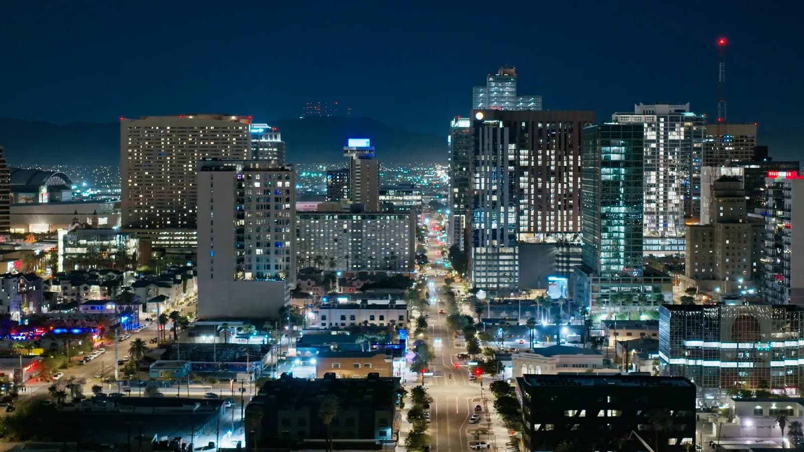 Things to Do in Phoenix at Night: Unique Date Night & Local Experiences